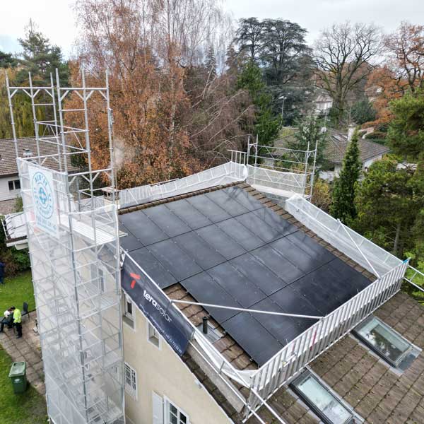Installation solaire photovoltaïque sur une villa, Chêne-Bougerie, Genève